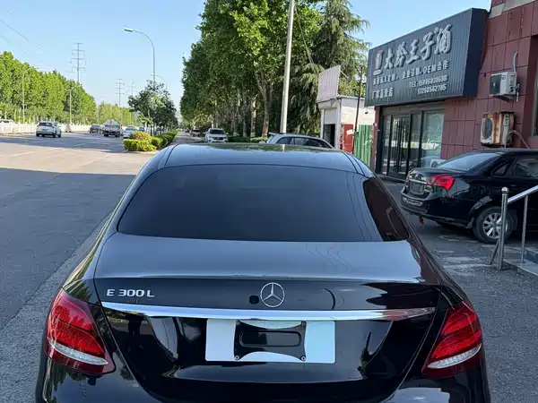 Mercedes-Benz E-Class 2016