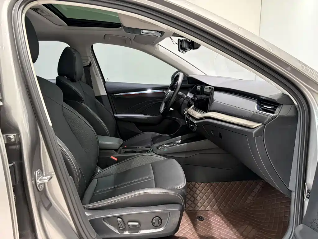 Skoda Octavia 2022 — фото 12
