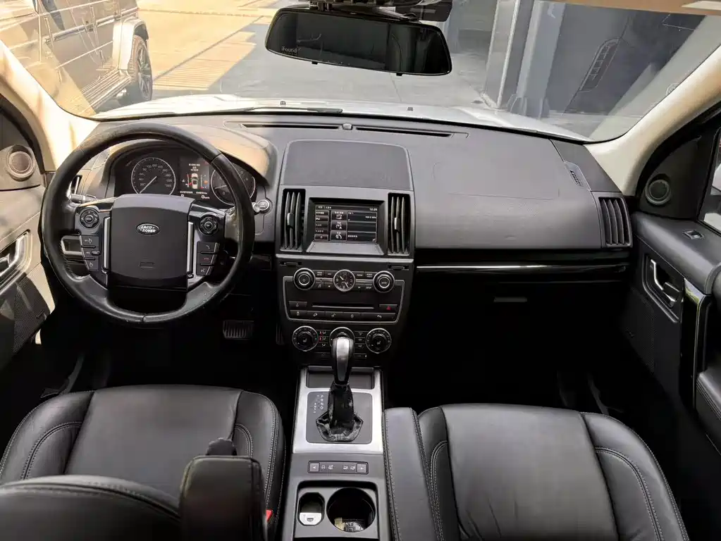 Land Rover Freelander 2 2014 — фото 9