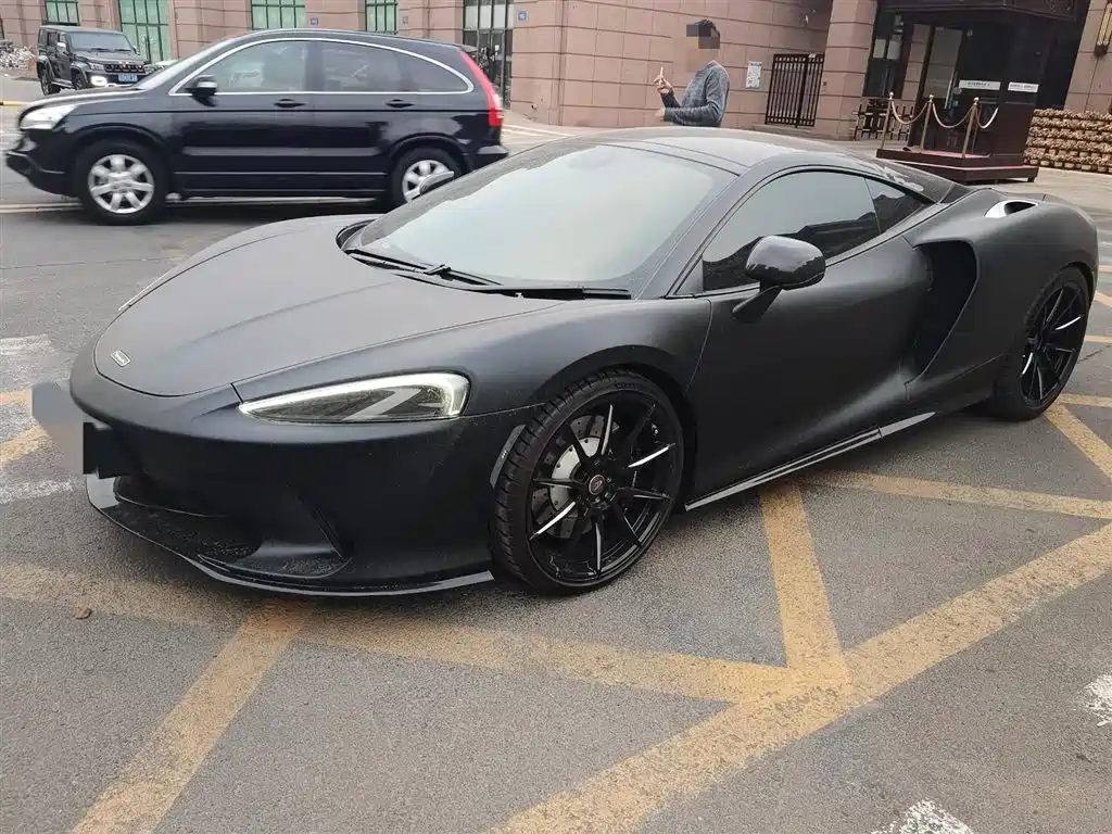 McLaren GT 2021