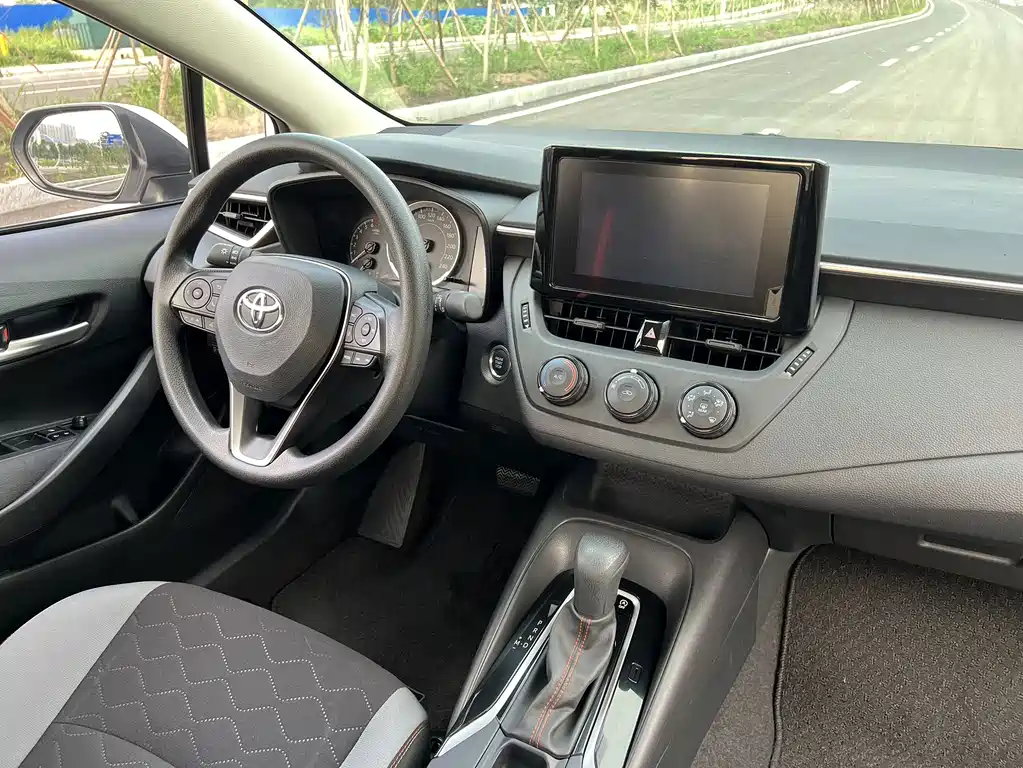 Toyota Corolla 2022 — фото 14