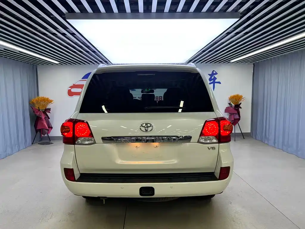 Toyota Land Cruiser 2015 — фото 19