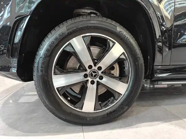Mercedes-Benz GLS 2021