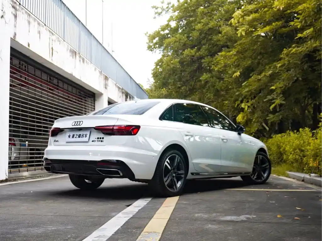 Audi A4L 2023