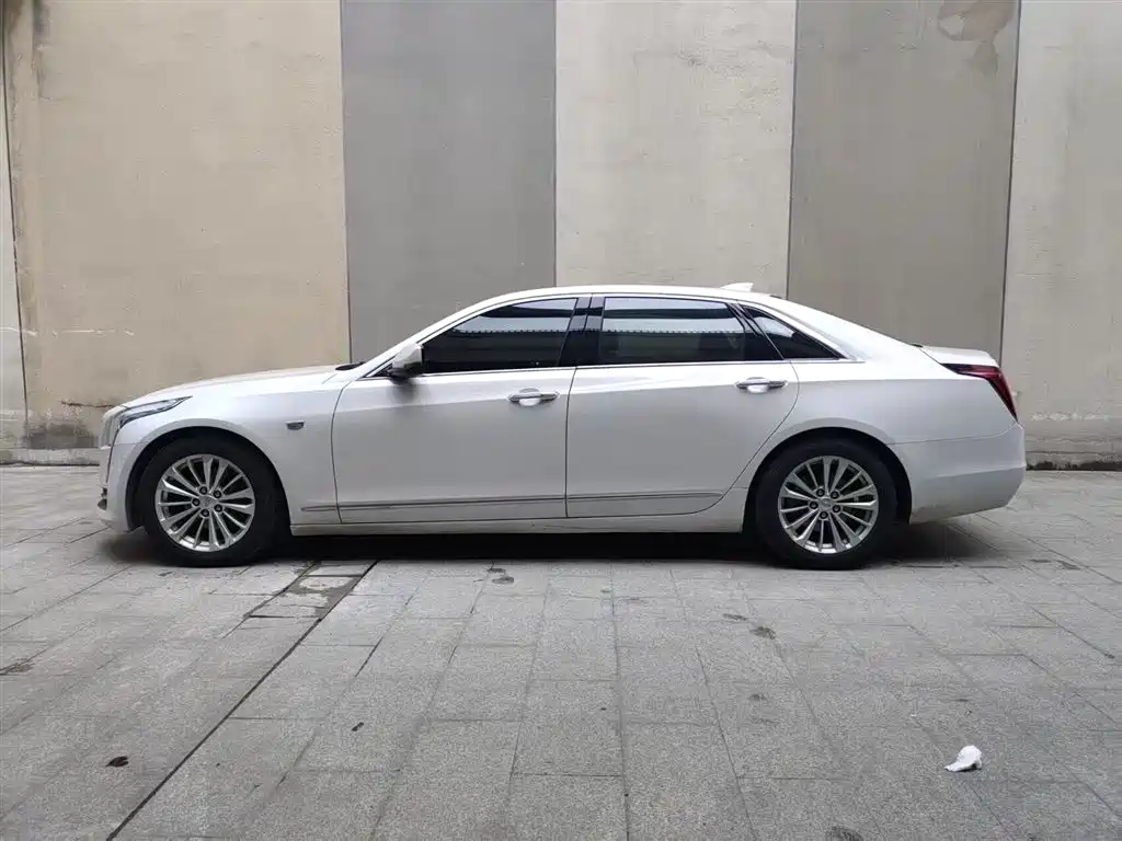 Cadillac CT6 2018 — фото 3