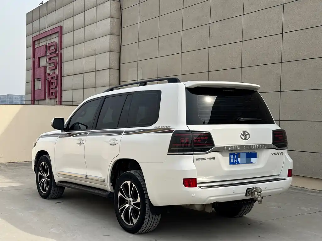 Toyota Land Cruiser 2012 — фото 12