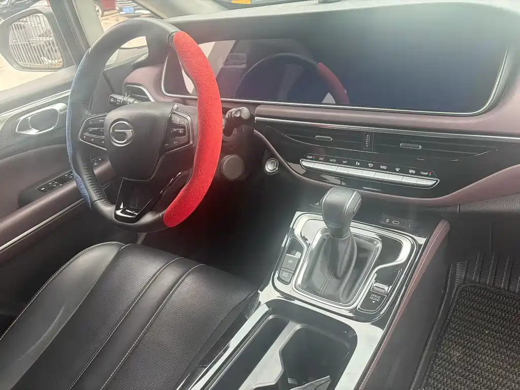 GAC Motor Trumpchi M6 2023 — фото 9
