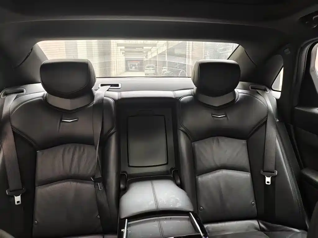 Cadillac CT6 2018 — фото 10