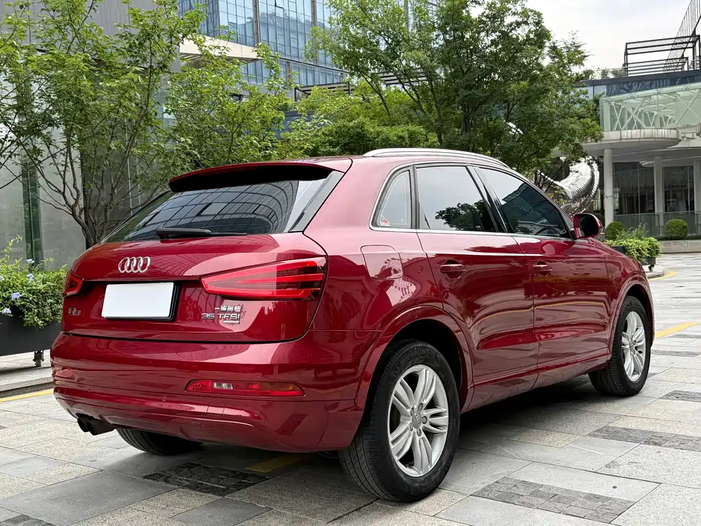 Audi Q3 2015