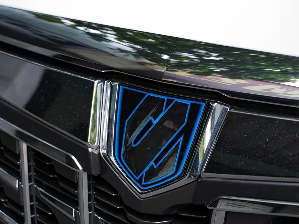 Toyota Alphard 2021 — фото 9