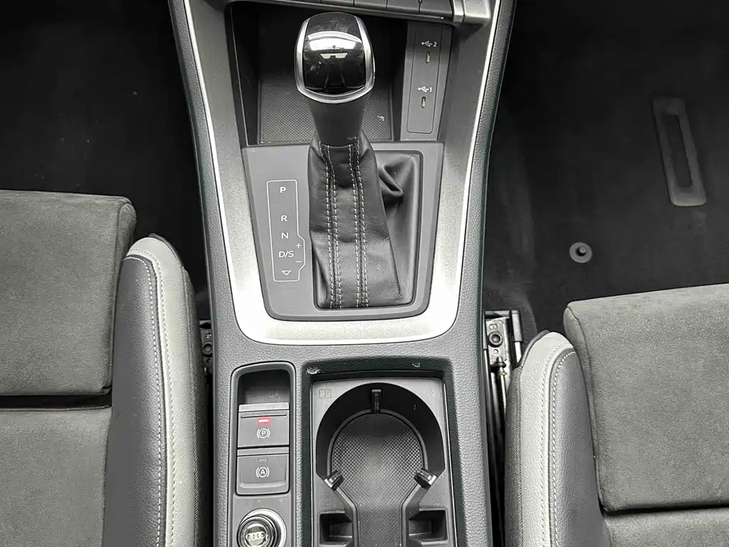 Audi Q3 2022 — фото 13