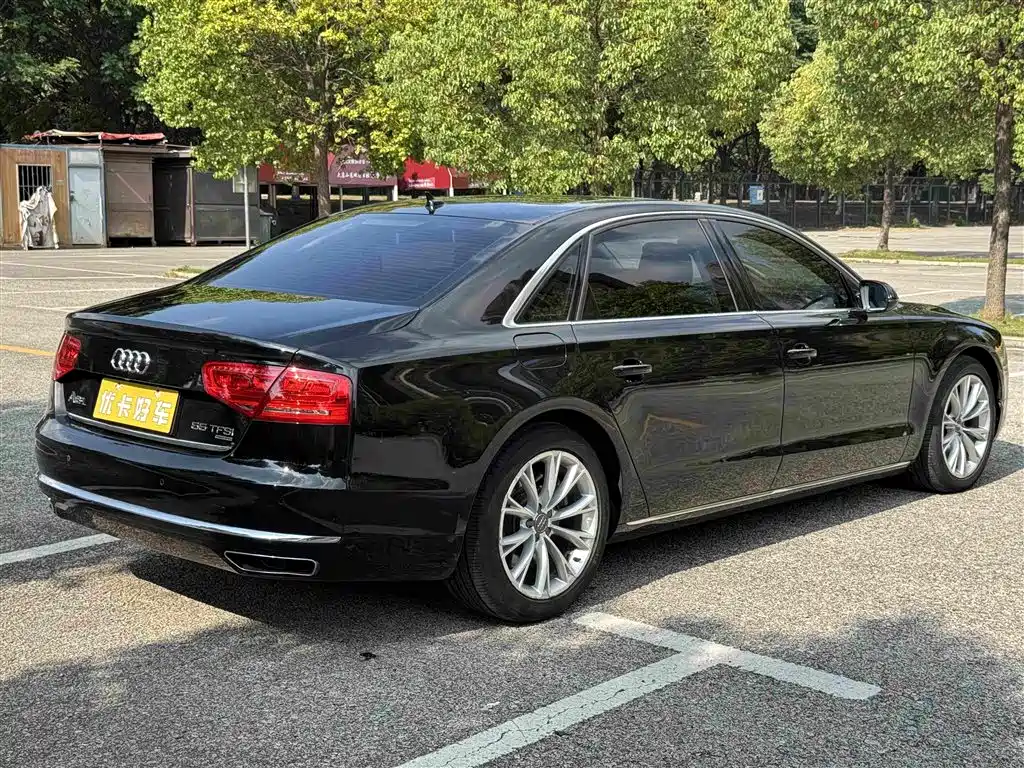 Audi A8 2014