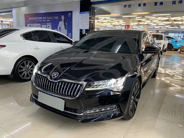 Skoda Superb 2022