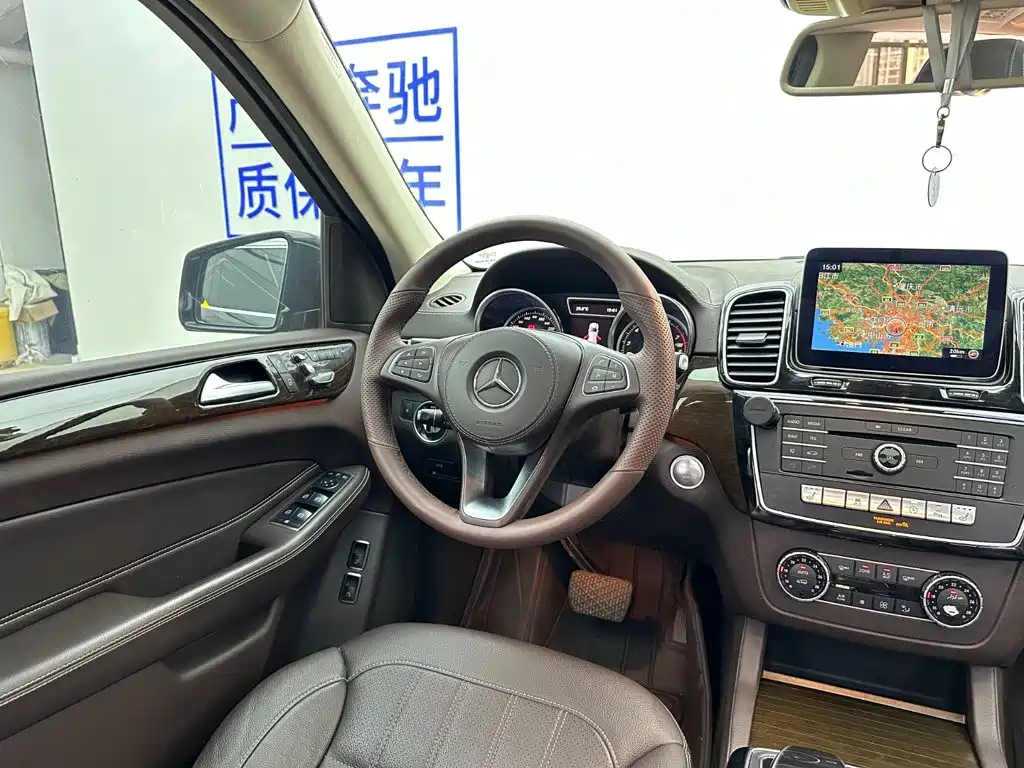 Mercedes-Benz GLS 2018 — фото 13