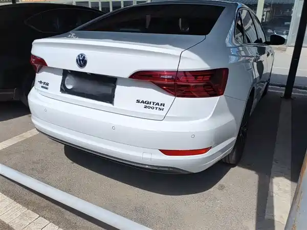 Volkswagen Sagitar 2020