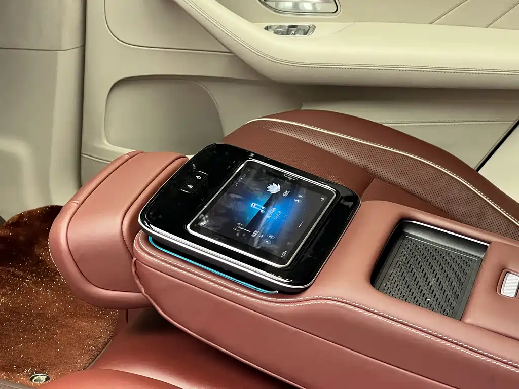 Mercedes-Benz GLS 2021 — фото 20