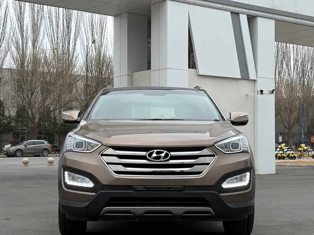 Hyundai Santa Fe 2015 — фото 2