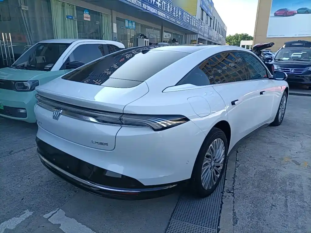 Buick Zhijing L7 2025 — фото 7