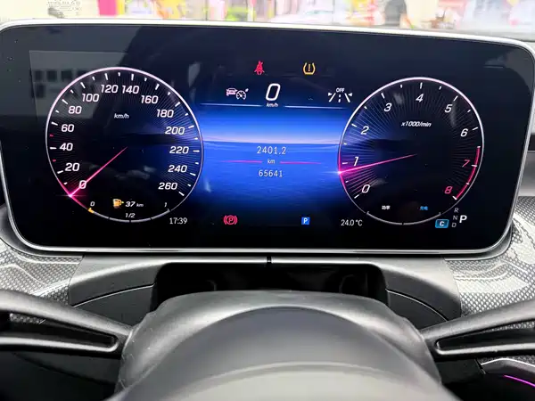 Mercedes-Benz C-Class 2023