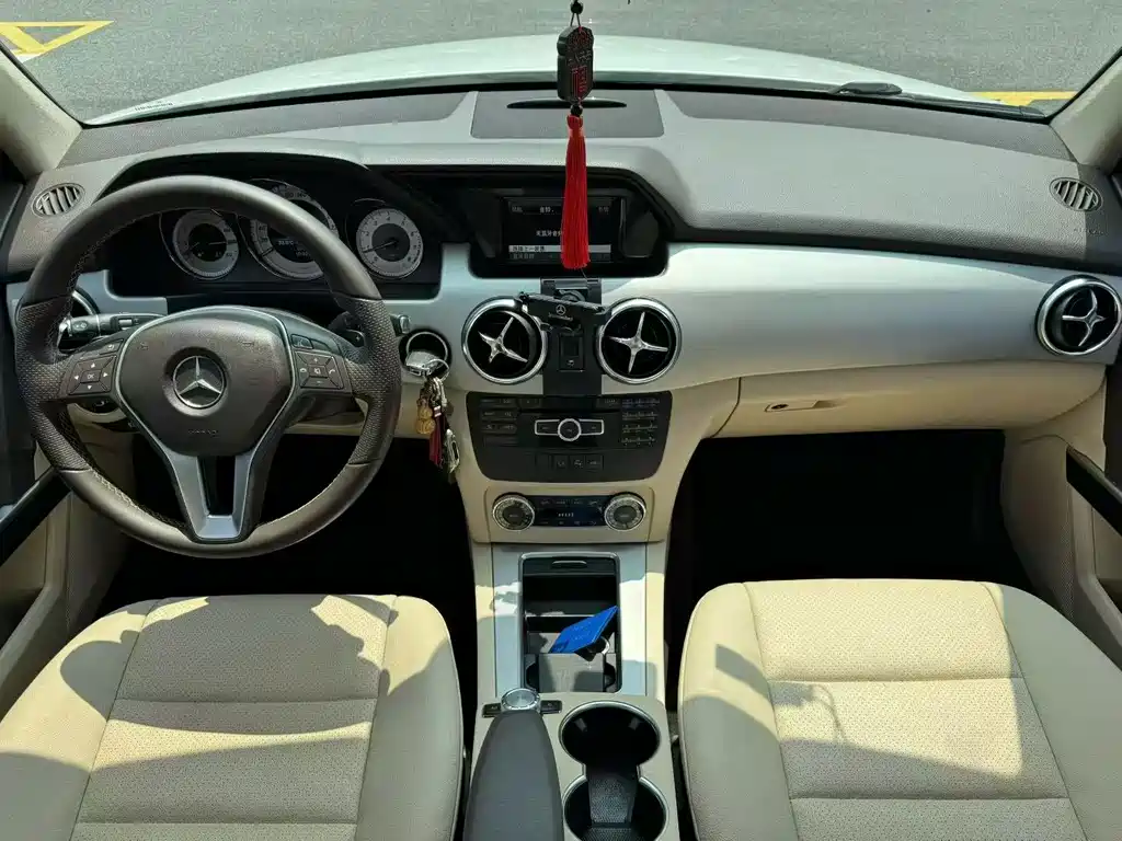 Mercedes-Benz GLK-Class 2015