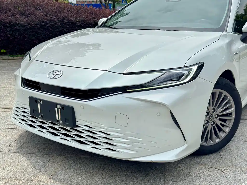 Toyota Camry 2024 — фото 21