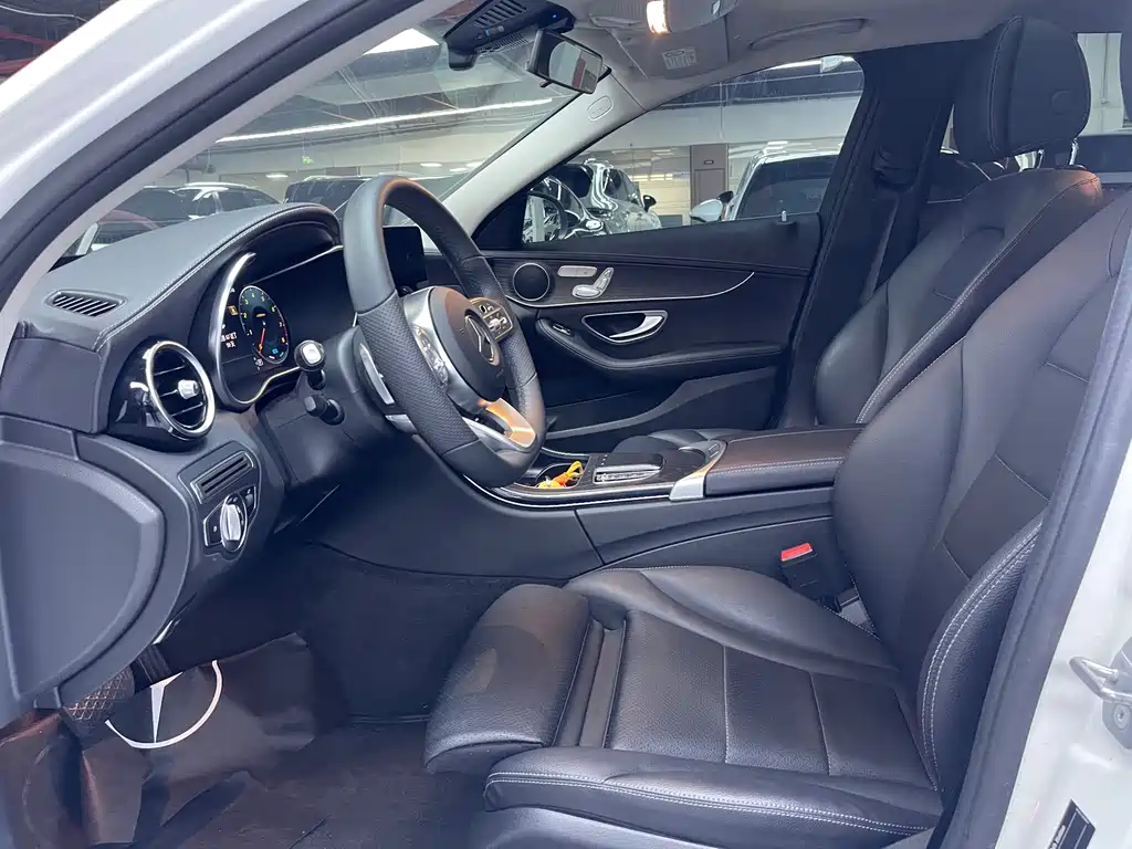 Mercedes-Benz C-Class 2021