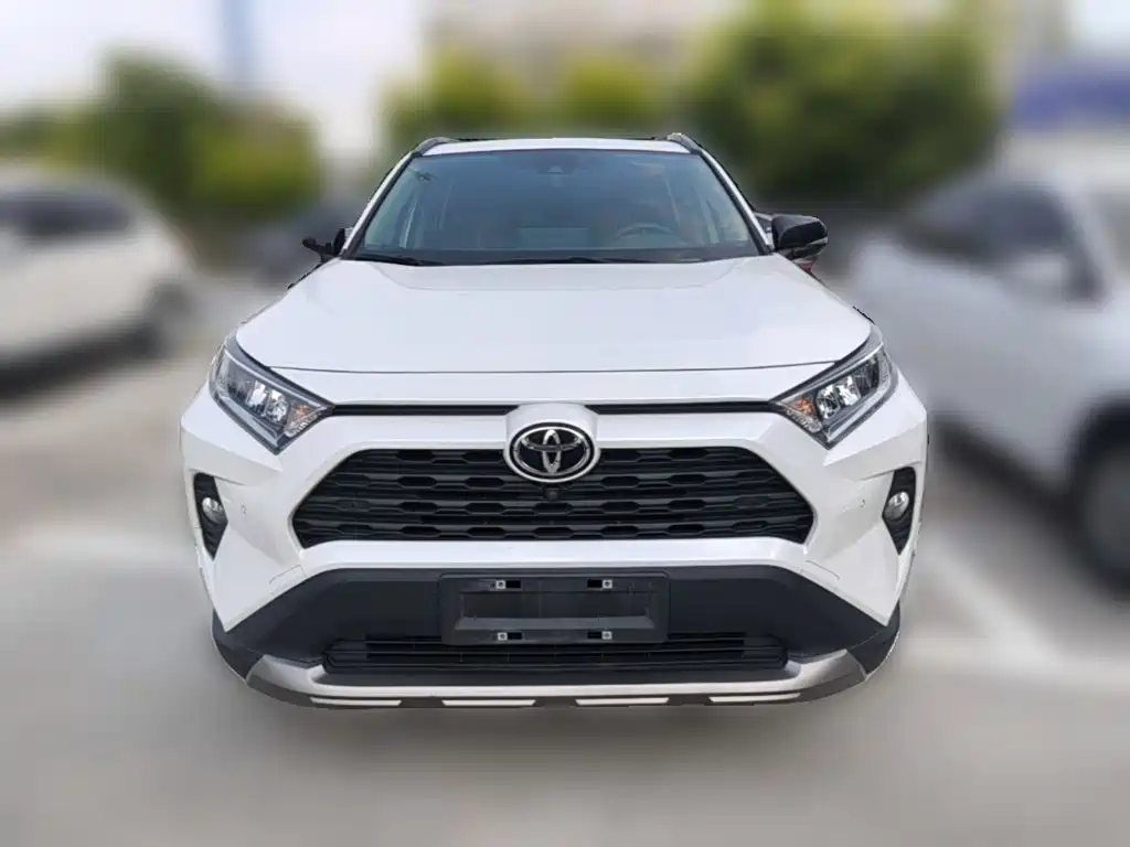 Toyota RAV4 2023 — фото 5