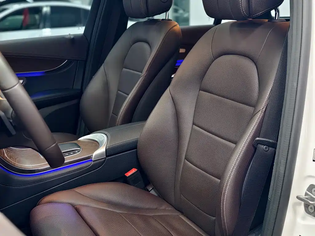 Mercedes-Benz GLC 2019 — фото 14