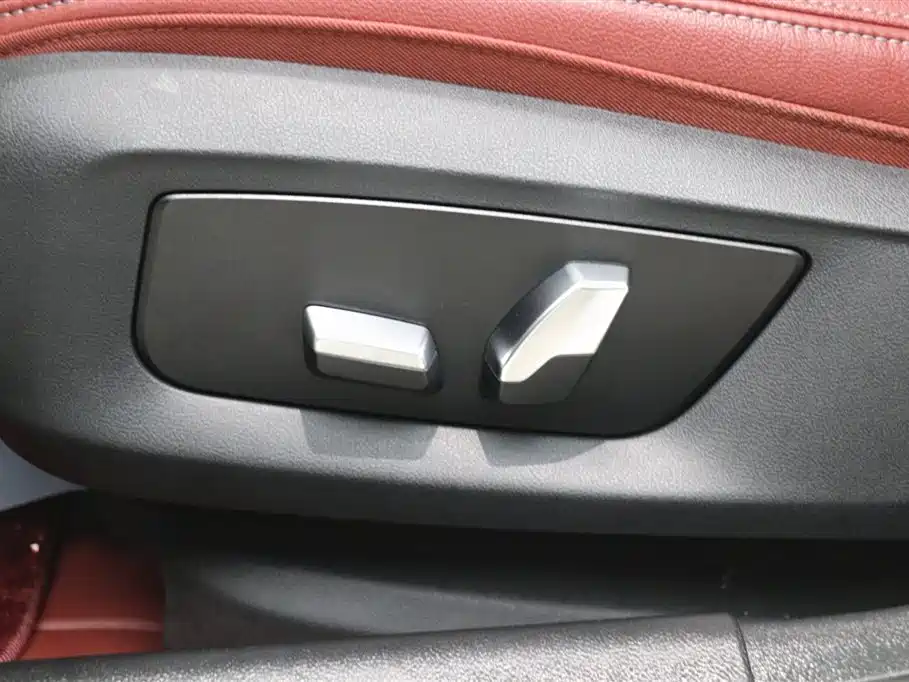 BMW 5 Series New Energy 2022 — фото 13