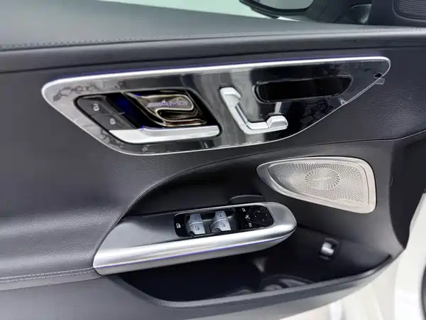 Mercedes-Benz C-Class 2022