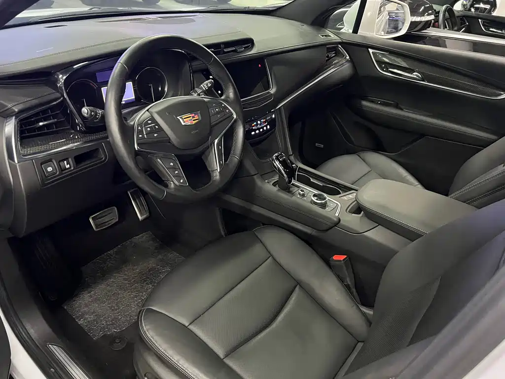 Cadillac XT5 2022 — фото 14