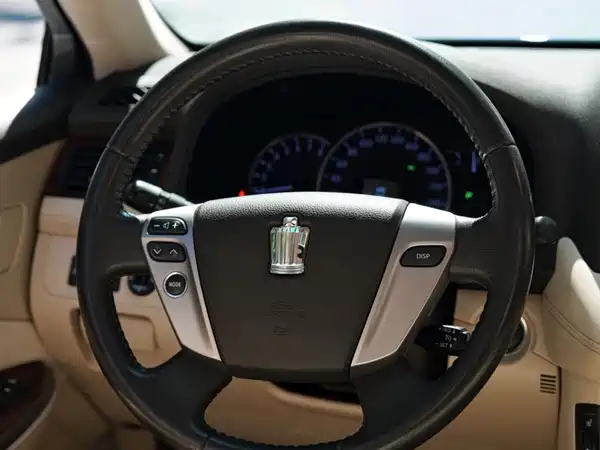 Toyota Crown 2012