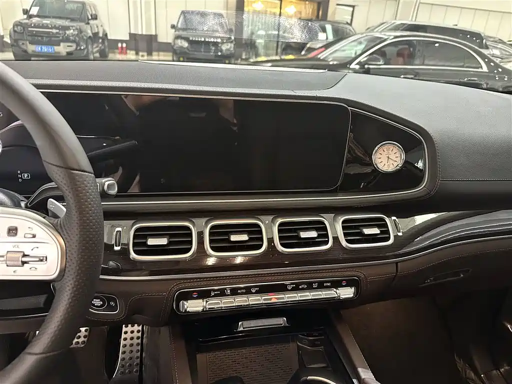 Mercedes-Benz GLS 2023 — фото 10