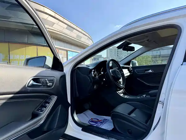Mercedes-Benz GLA 2019