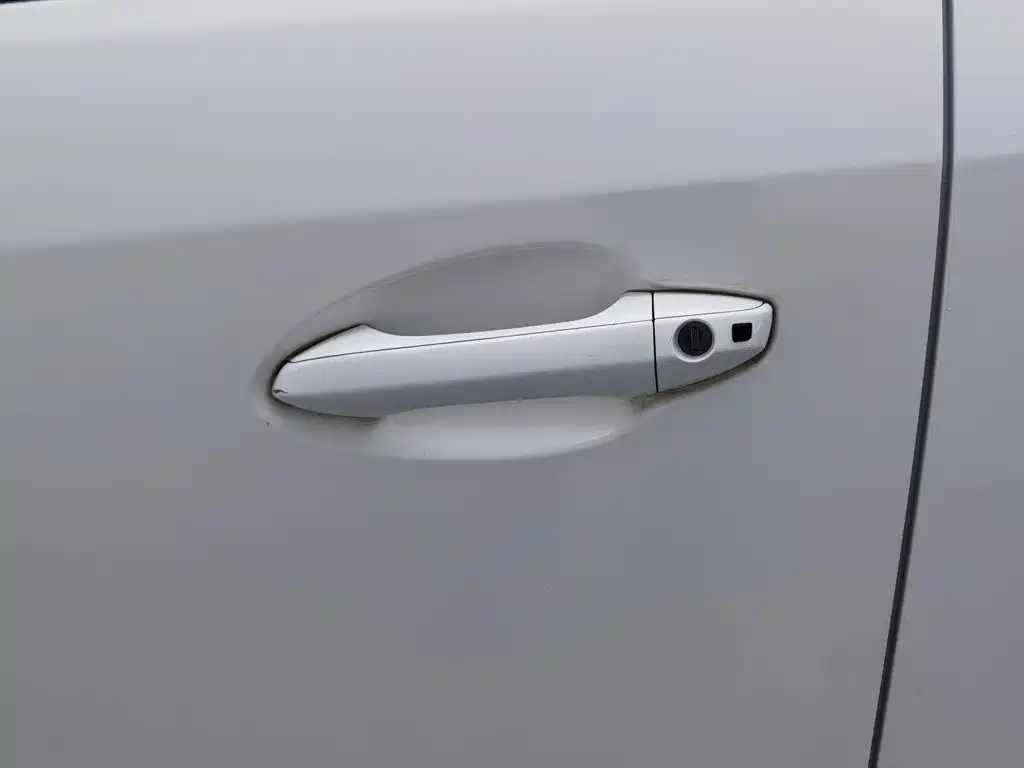 Soueast DX7 2016 — фото 18
