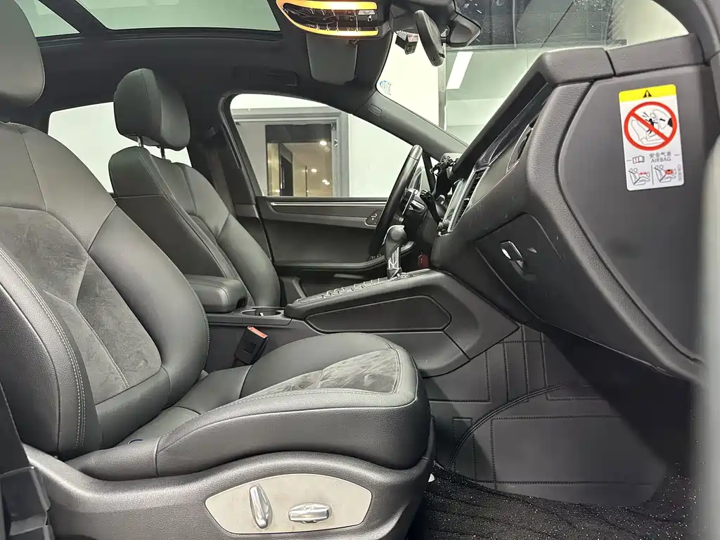 Porsche Macan 2017 — фото 6