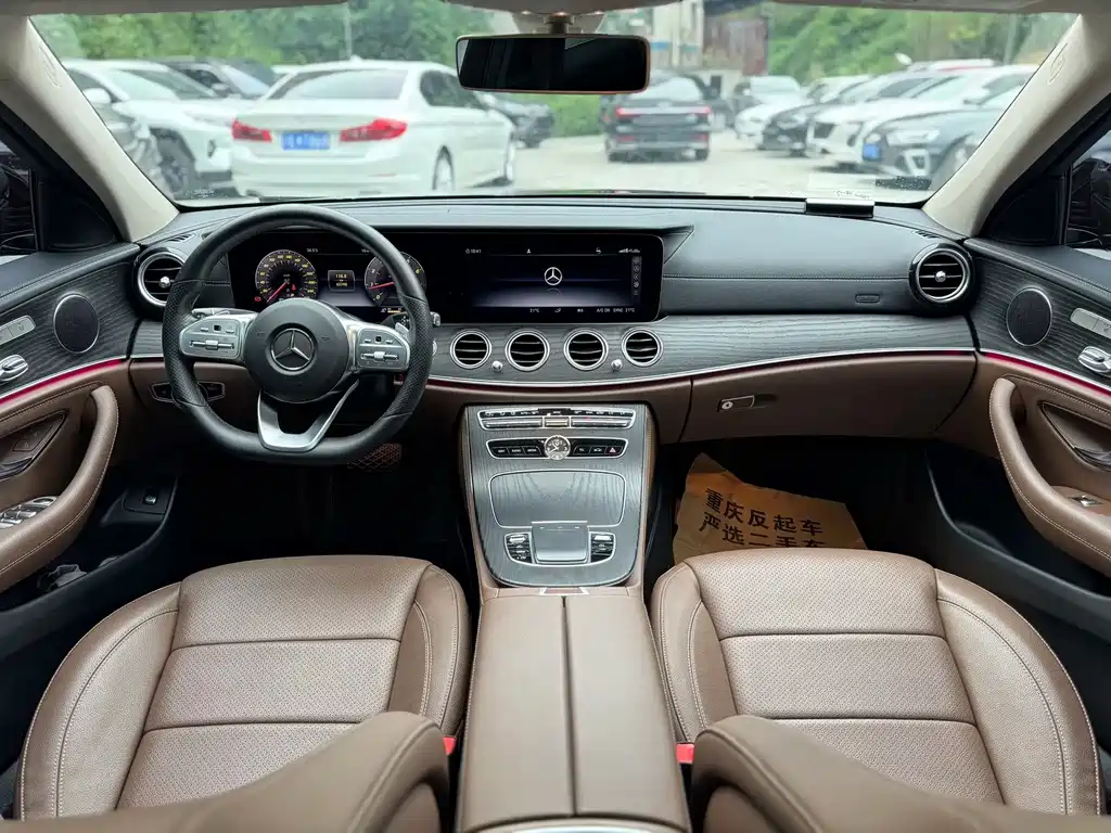 Mercedes-Benz E-Class 2020 — фото 20