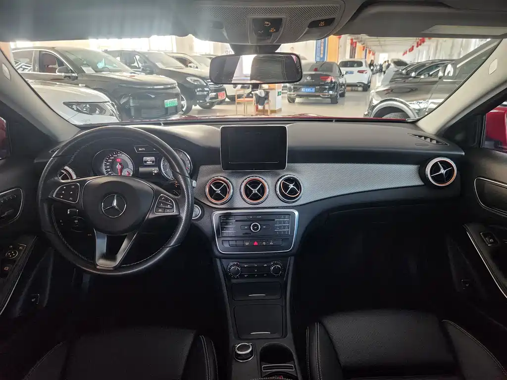 Mercedes-Benz GLA 2017 — фото 9