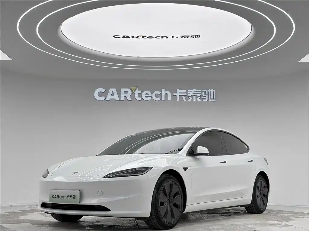 Tesla Model 3 2024 — фото 1