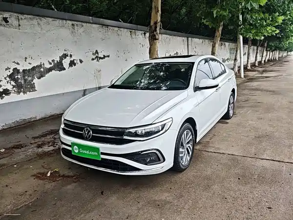 Volkswagen Bora 2023