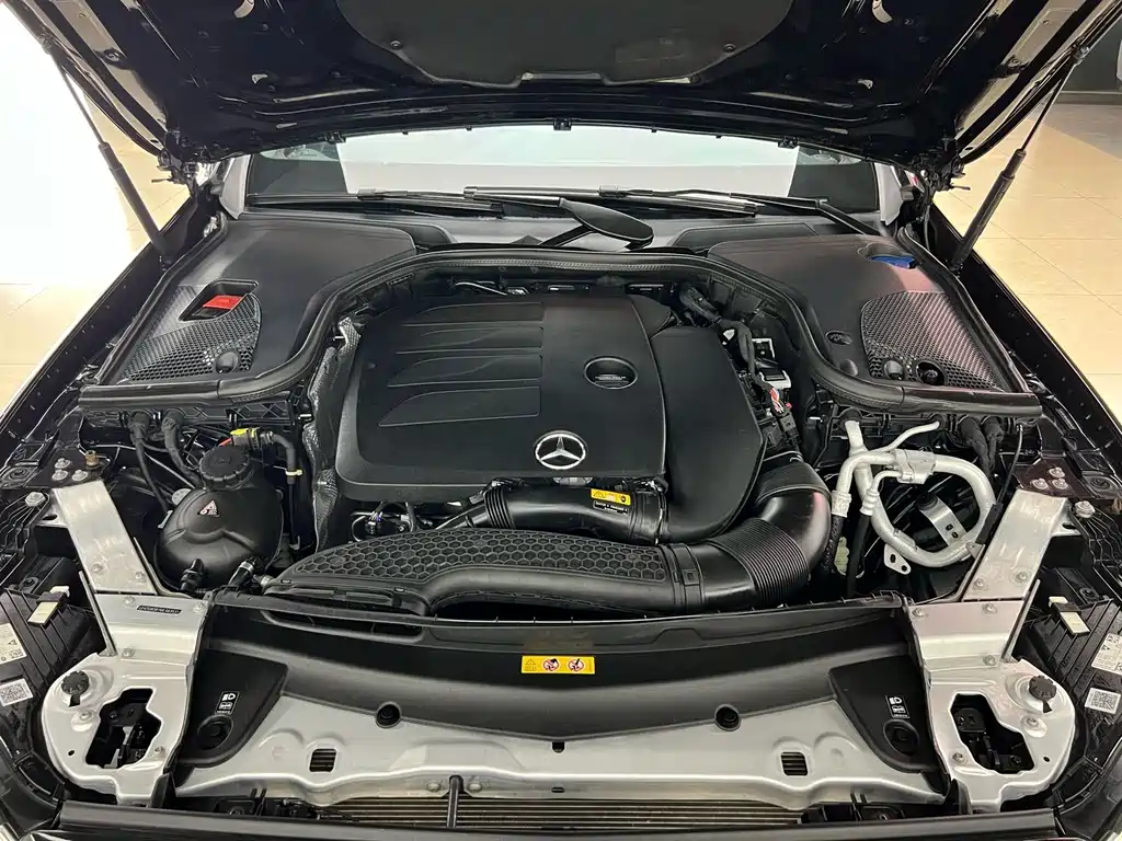 Mercedes-Benz E-Class 2020 — фото 27