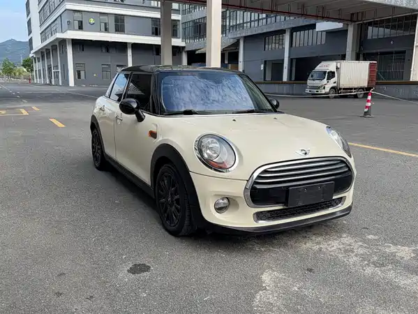 MINI 2015