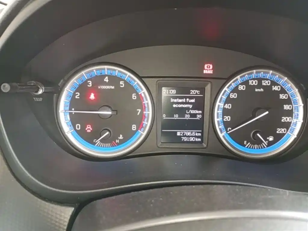 Suzuki S-Cross 2015 — фото 12