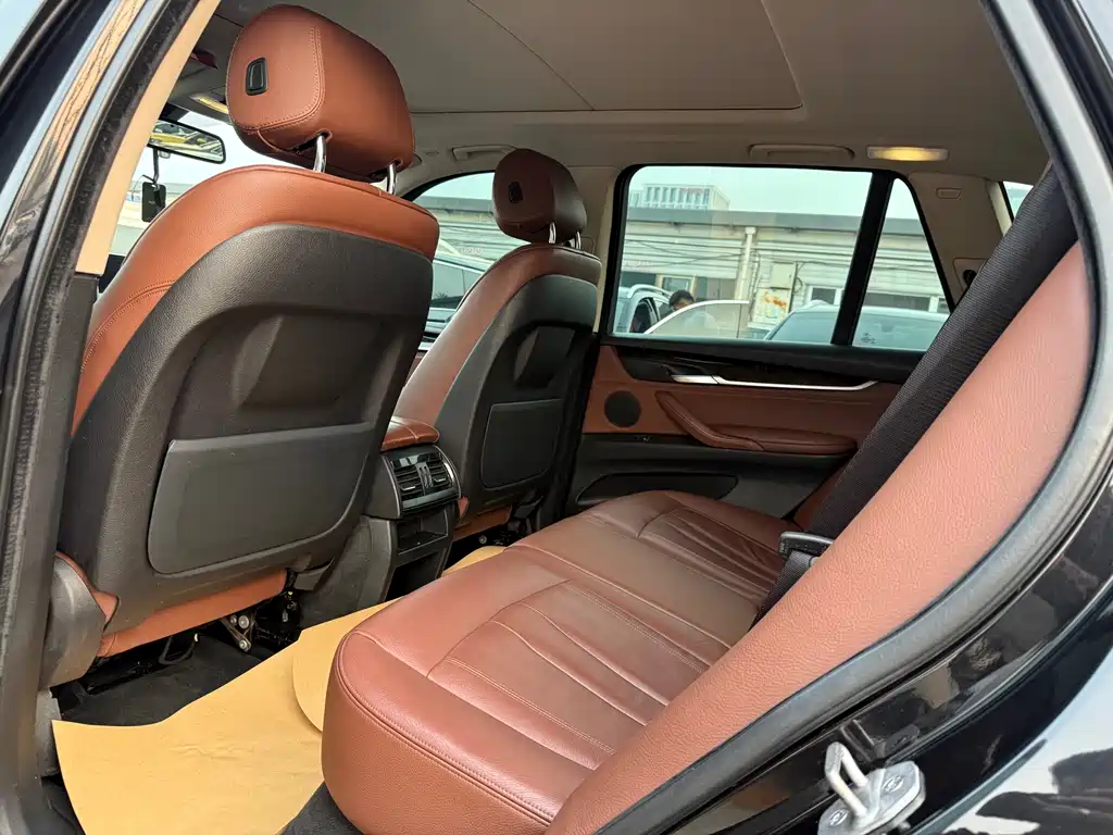 BMW X5 2014 — фото 11