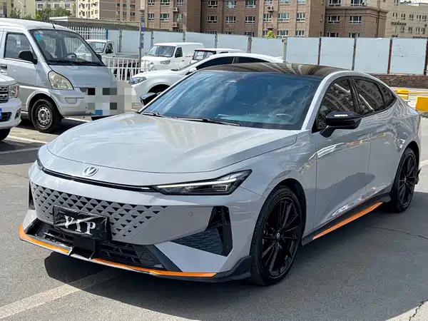 Changan UNI-V 2024
