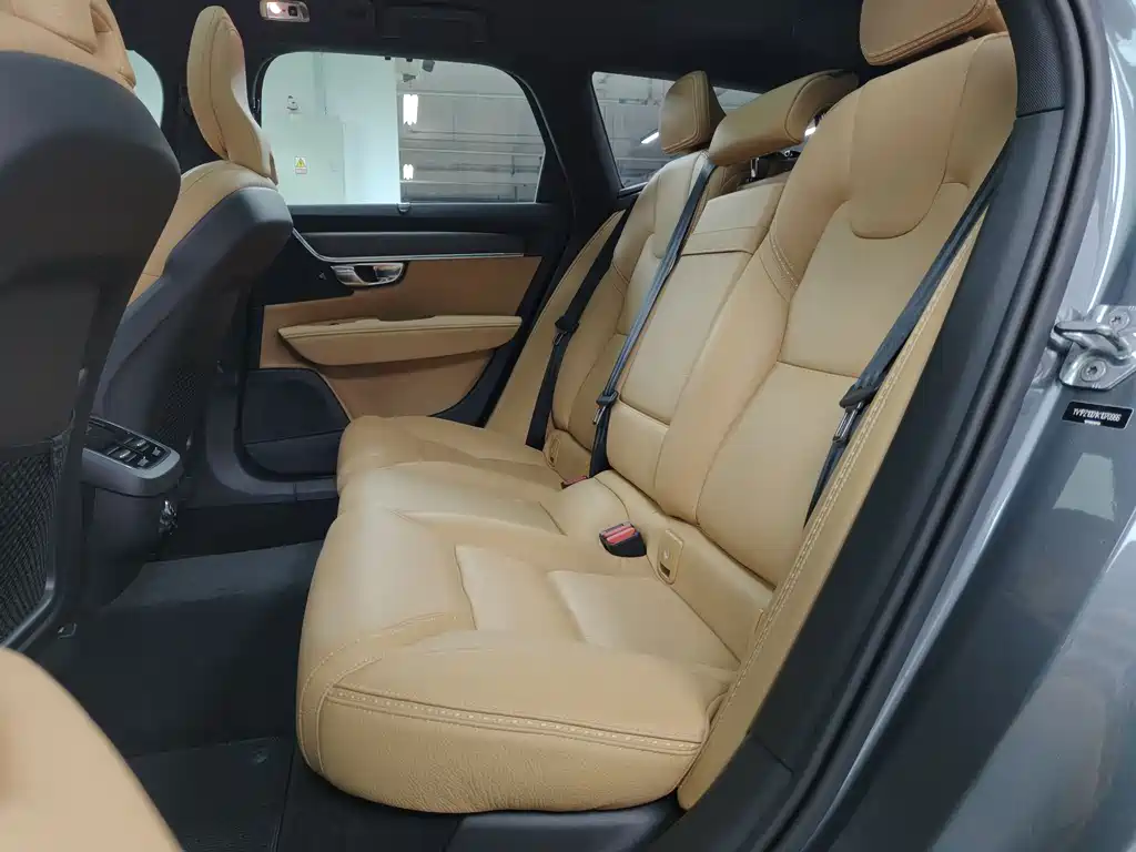 Volvo V90 2019 — фото 19