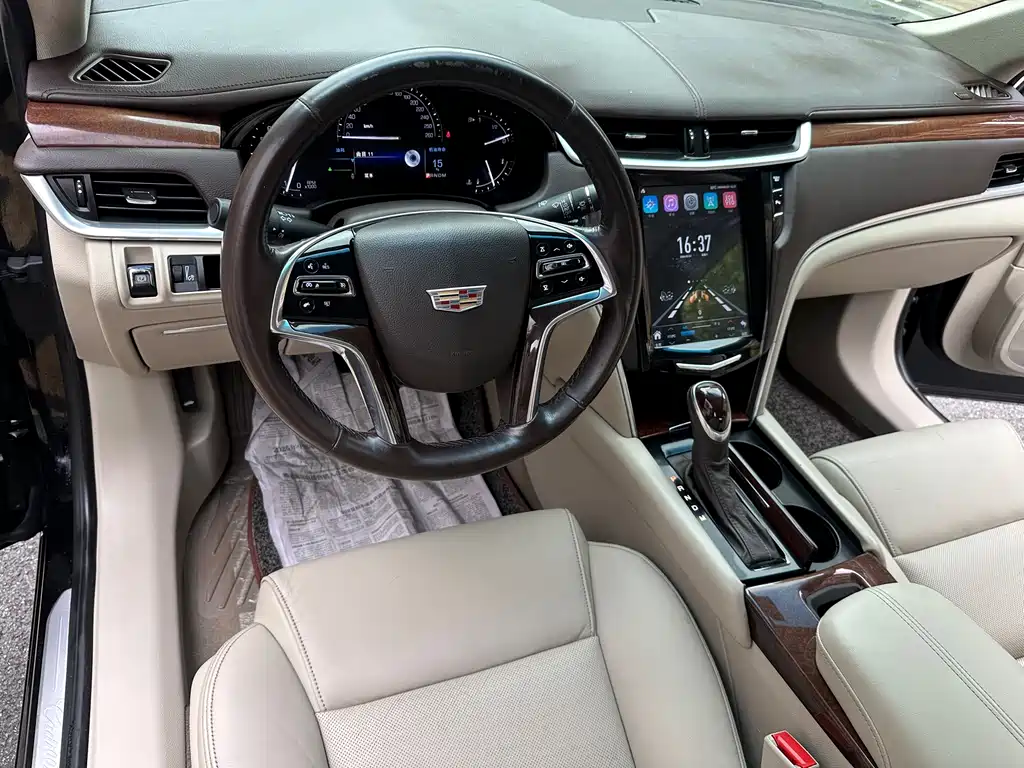 Cadillac XTS 2017 — фото 12