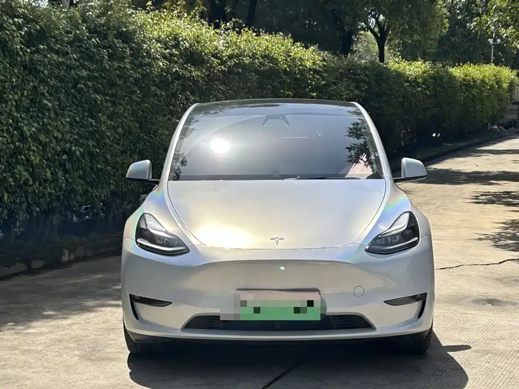 Tesla Model Y 2022 — фото 2