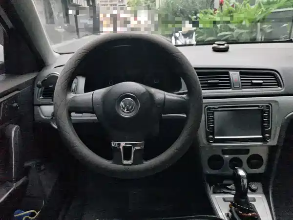 Volkswagen Lavida 2014