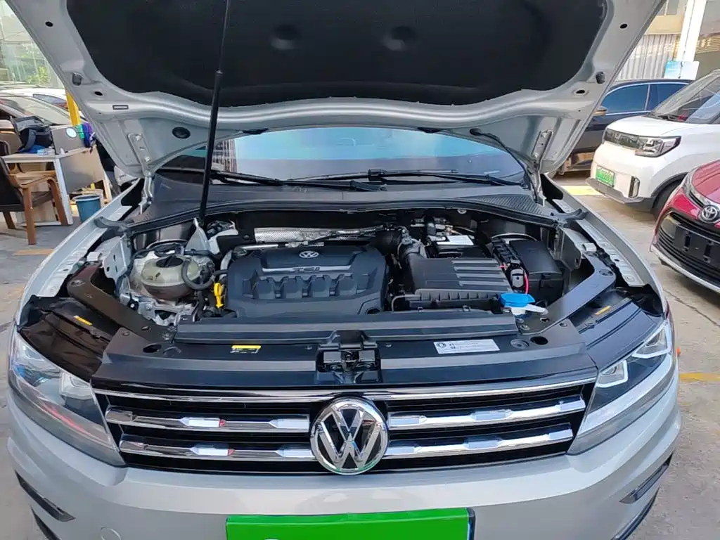 Volkswagen Tiguan L 2020 — фото 20